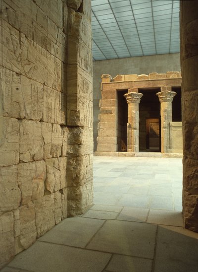 Dendurův chrám, cca 10 př. n. l. (liparský pískovec) od Roman Period Egyptian