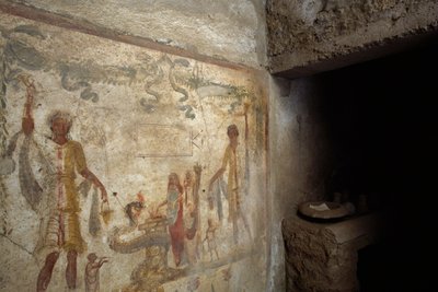 Fresko Larariumista keittiön sisäänkäynnin lähellä, Caius Julius Polybiuksen talo, Pompei (UNESCOn maailmanperintöluettelo) od Roman Roman