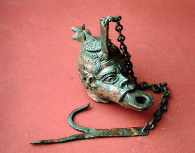 Závěsná olejová lampa ve tvaru hlavy Afričana, z Belkis (nyní Zeugma), Turecko (bronz) od Roman Roman