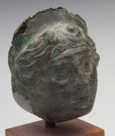 Hlava Afrodity, 5. století našeho letopočtu (?) (repoussé bronz) od Roman Roman