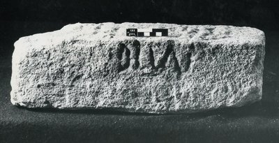 Vepsaný centuriální kámen (kámen) od Roman Roman