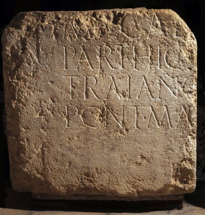 Část většího hadriánského nápisu, 2. století našeho letopočtu (kámen) od Roman Roman