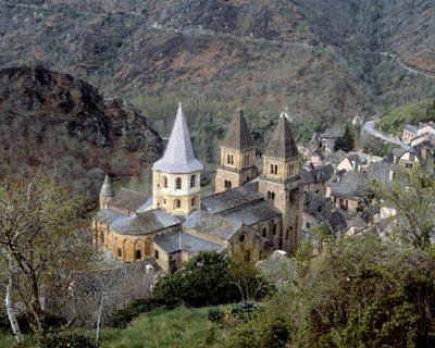 Letecký pohled na opatství od Romanesque