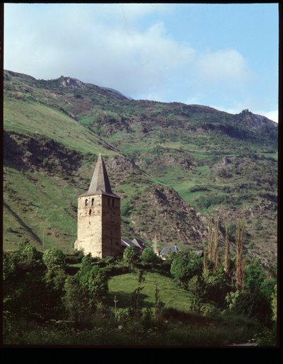 Zvonice kostela od Romanesque