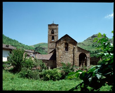 Pohled na kostel od Romanesque
