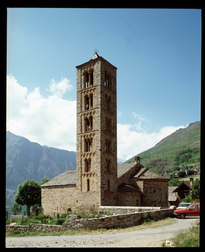 Pohled na kostel od Romanesque