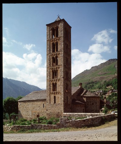 Pohled na kostel od Romanesque