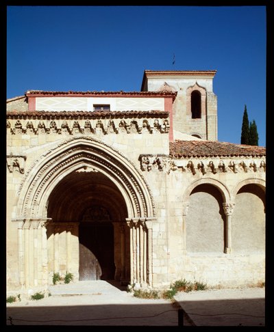 Pohled na kostel od Romanesque