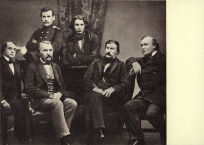 L N Tolstoi se spisovateli-přispěvateli časopisu "Sovremennik", Peterburg od Russian Photographer