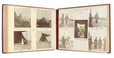 Ruská císařská rodina, stránka z alba fotografií, cca 1897-99 (černobílá fotografie) (viz také 487673-80) od Russian Photographer