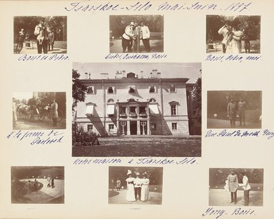 Ruská císařská rodina, stránka z alba fotografií, cca 1897-99 (černobílá fotografie) (viz také 487673-80) od Russian Photographer