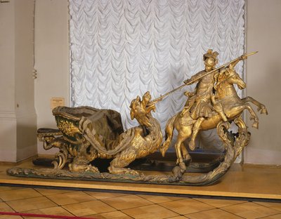 Karnevalové saně s postavou svatého Jiří (dřevo a plátkové zlato) od Russian School