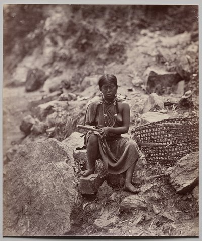 Lepcha Woman (number 1908) od Samuel Bourne