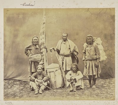 [Horští dělníci v Šimle s Khiltou a Dandym] od Samuel Bourne