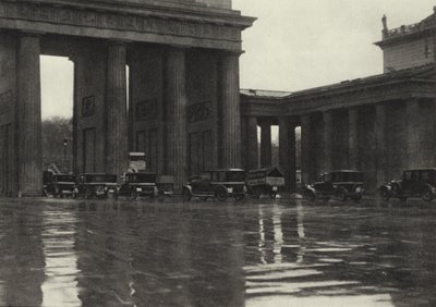 Berlín: Braniborská brána; Braniborská brána (černobílá fotografie) od Sasha Stone