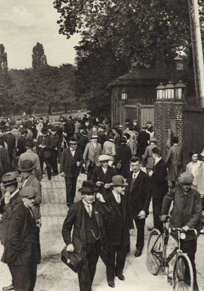 Berlín: Feierabend; Po práci (černobílá fotografie) od Sasha Stone