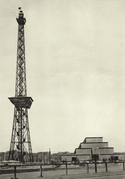 Berlín: rozhlasová věž a rozhlasový sál; Vysílací stanice (černobílá fotografie) od Sasha Stone