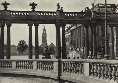 Postupim, Stadtschloss, Kolonnaden an der Havel; Městský palác, Kolonády na Havle (čb foto) od Sasha Stone