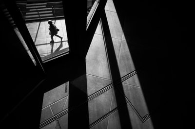 Architektonická hra stínů od Satoshi Hata