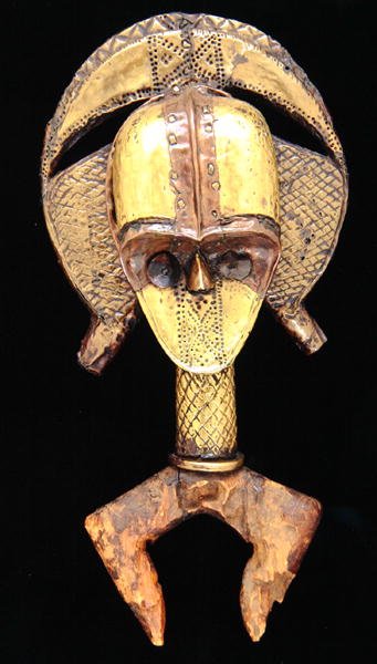 Relikviář, kultura Kota (dřevo, měď, mosaz a železo) od School African