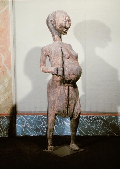 Socha těhotné ženy (dřevo) od School African