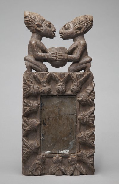 Yoruba Mirror Case (dřevěné) od School African