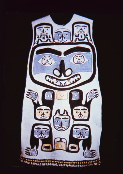 Chilkat šaty, kmen Tlingit (textil) od School American