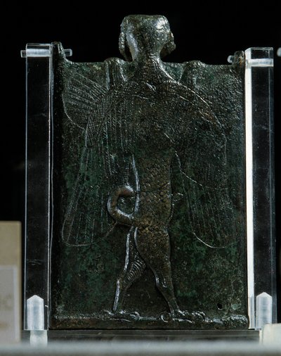Orientální umění, Asýrie (Mezopotámie): brožura představující exorcismus (bronz, zadní strana), Antika. Paříž, Musee du Louvre od School Assyrian