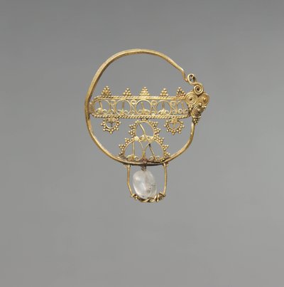 Náušnice s prolamováním, rané byzantské období, 600-800 (zlato s korálkem z horského křišťálu) od School Byzantine