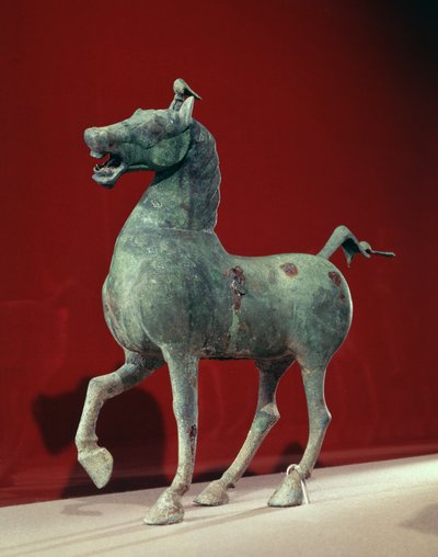 Kůň, z Wu-wei, Kansu, východní dynastie Han (bronz) od School Chinese