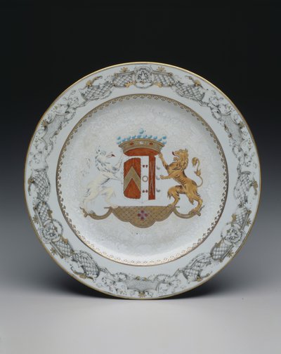 Talíř s erbem, cca 1740 (porcelán s barevnými a grisaille emaily) od School Chinese