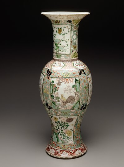 Váza, cca 1700 (porcelán a smalt) od School Chinese