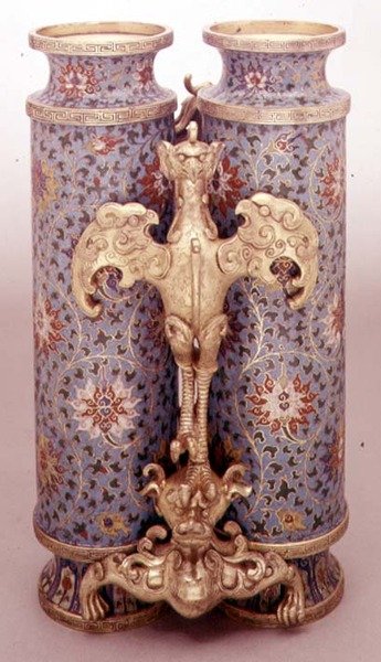 Váza, raná dynastie Ming (cloisonne smalt na pozlacené mědi) od School Chinese