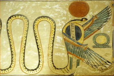 Starověký Egypt, Nástěnná malba, Amonova hrobka, Uraeus a okřídlení hadi střeží vchod do pohřební komory, 20. dynastie, Údolí královen (foto) od School Egyptian