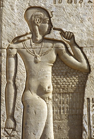 Starověký Egypt, Nástěnná malba/řezba, Ihy, syn Amonův a Mutův, Hathorin chrám, Dendera (foto) od School Egyptian