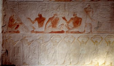 Starověký Egypt: vápencový reliéf představující hudebníky z kaple Mastaba v Akhethetepu, kolem roku 2300 před naším letopočtem. 5. dynastie. Staré impérium. Ze Sakkáry (Sakkara). Paříž, muzeum Louvre od School Egyptian