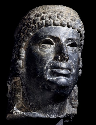Hlava Kleopatry III., čedičová socha. Egyptská civilizace, Ptolemaiovské období, 2. století před naším letopočtem od School Egyptian