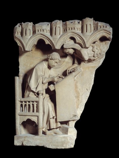Evangelista Saint Mathieu (Matouš), který je spisovatelem podle diktátu anděla Reliéf z vápence z jube katedrály v Chartres. Paříž, muzeum Louvre od School French