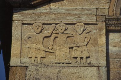 Detail z fasády farního kostela Santa Maria (foto) od School Italian