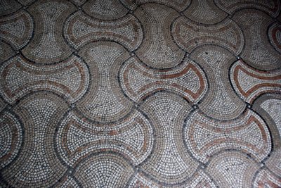 Detail podlahové dekorace (mozaika) od School Italian