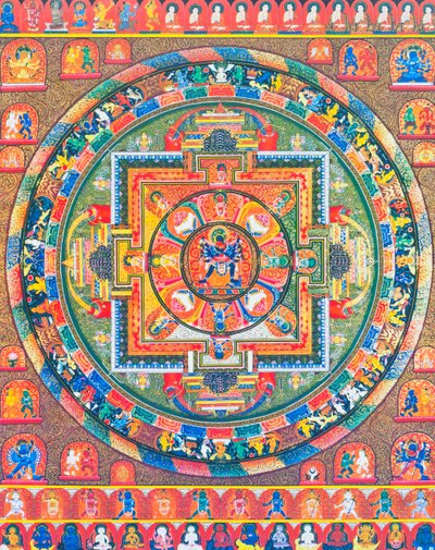 Chakrasambhara Mandala, zobrazující hlavní božstvo Sambhara objímající svou choť Vajrabarahi symbolizující spojení moudrosti a praxe k dosažení nejvyšší blaženosti (kvaš na látce) od School Nepalese