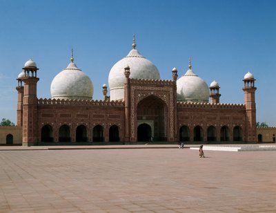 Královská mešita Badshahi od School Pakistani