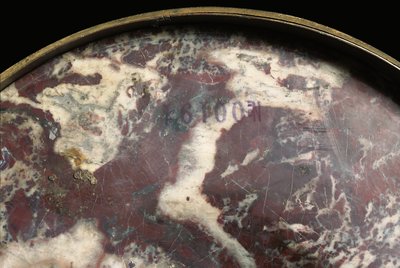 Detail z jedné z páru váz, cca 1790 (jaspis & ormolu) od School Russian