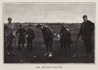 Britský konzervativní politik Arthur Balfour hraje golf (černobílá fotografie) od Scottish Photographer