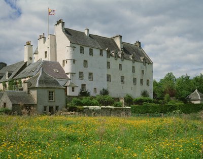 Pohled na Traquair House od Scottish School