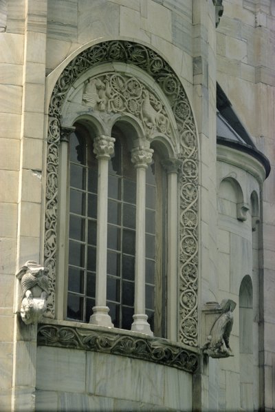 Východní okno od Serbian School