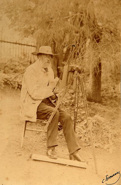 Portrét básníka Jakova Petroviče Polonského (Iakov Petrovič Polonskij) (1819-1898) u stojanu. Albuminová fotografie Sergeje Dmitrieviče Botkina (1869-1945) od Sergei Dmitrievich Botkin