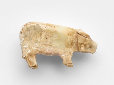 Přívěsek v podobě vodního buvola, cca 1100-1000 př. Kr od Shang Dynasty Chinese School