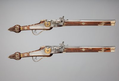 Pár kolových pistolí vyrobených pro bodyguarda saského kurfiřta, německy, c1610 od Simon Helbig