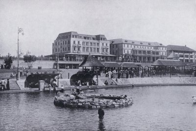 Dětské brouzdaliště, pláž, Durban (černobílá fotografie) od South African Photographer